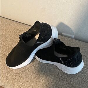 Skechers Women's Black and White Slip-ins Sneakers